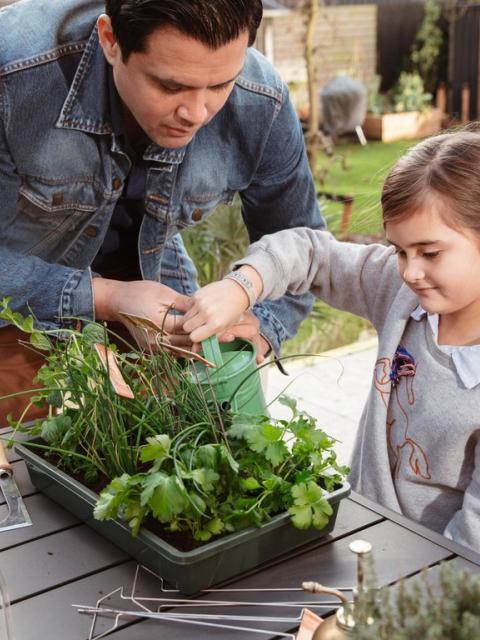 Vaderdag samen tuinieren | mooiwatplantendoen.nl